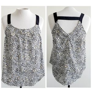🎁FREE w/ Bundle BCBG triangle printed tank top